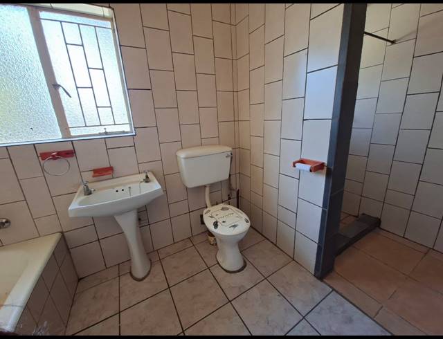 3 BEDROOM HOUSE FOR SALE IN FALCON RIDGE
